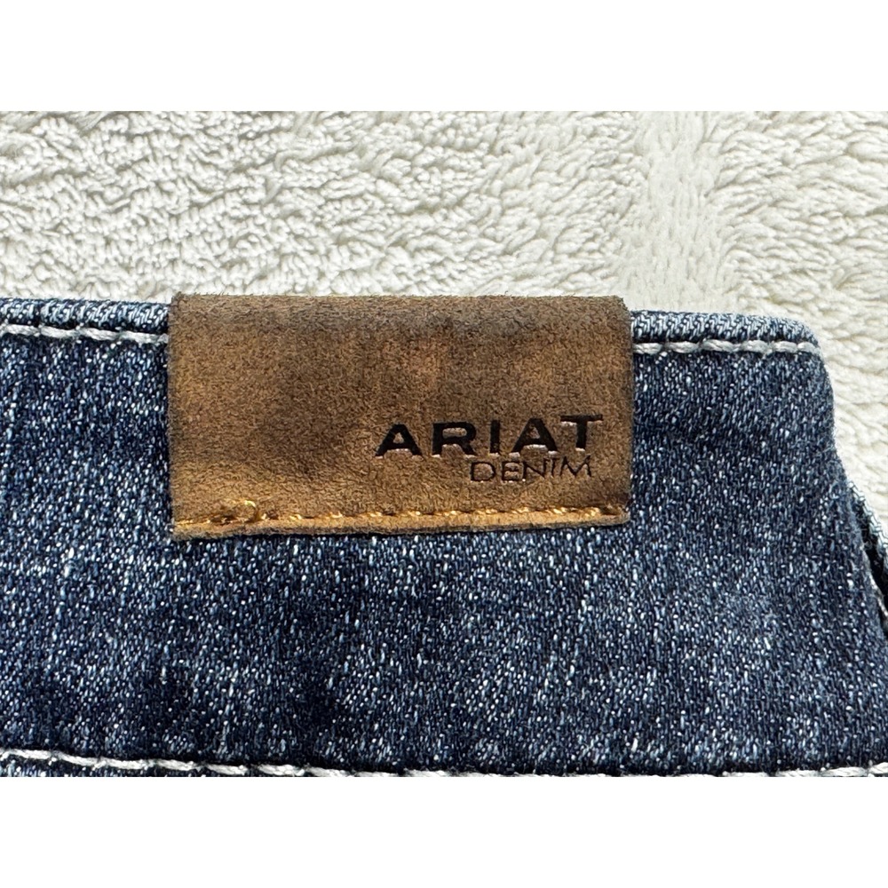 Ariat Womens Trouser Aisha Wide Jeans 26R Meas: 26x32.5 - Picture 3 of 9